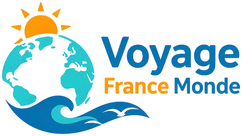 Logo Voyage France Monde : globe, soleil et vague